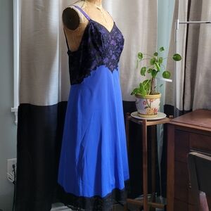 Vintage Seamprufe Full Slip Royal Blue with Black Lace